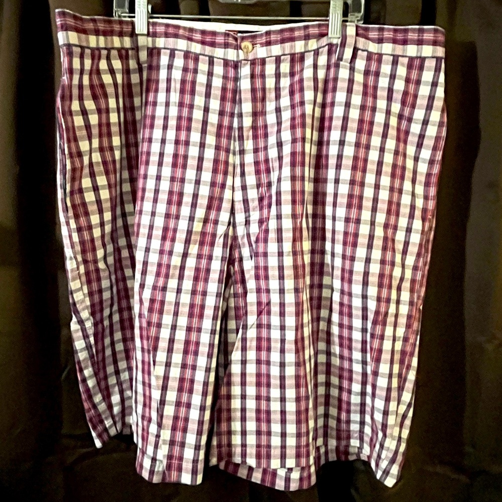 Men’s Chaps Plaid Shorts, Size 46, Red,white &blue, absolutely no call outs